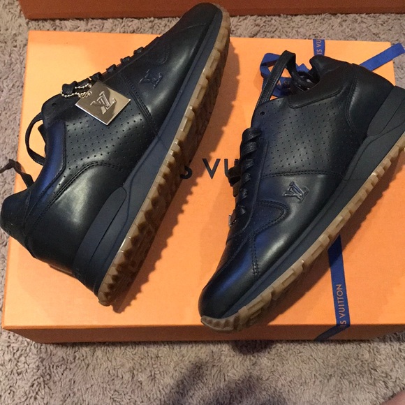 LIMITED EDITION LOUIS VUITTON X SUPREME COLLECTION - Picture 2 of 8